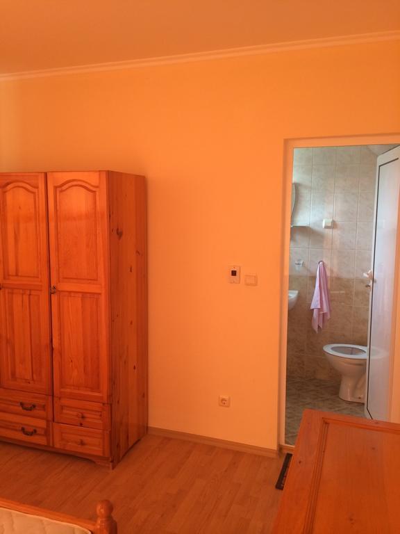 Sunrise Apartment Balchik Bilik gambar